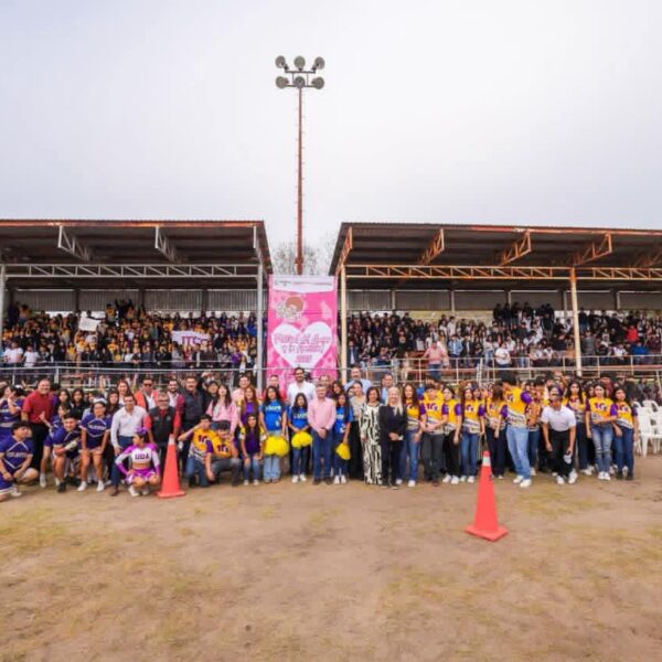 Celebraron Carlos y Alejandra el Festival del Día…