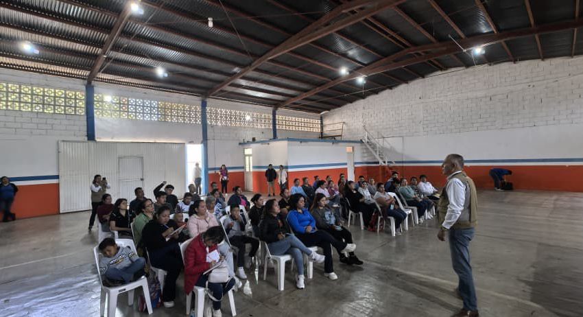 Capacita Turismo en Manejo de Alimentos, Atención al…