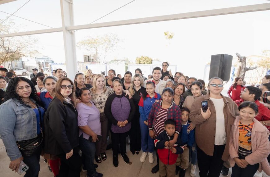 Entrega Beto Granados nueva techumbre, explanada cívica, y&hellip;